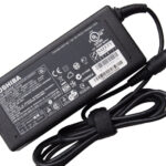 Chargeur TOSHIBA Satellite C850D